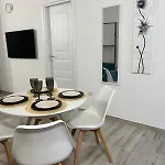 B Acio Del Mare Via Stella מנפרדוניה